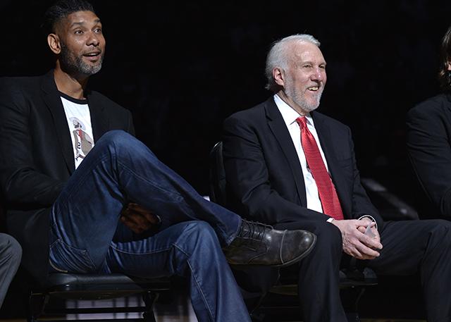 员摆脱连场 员摆脱连场