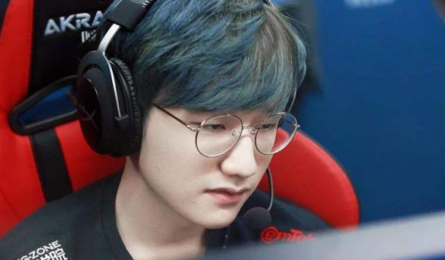 如同许多普 如同许多普